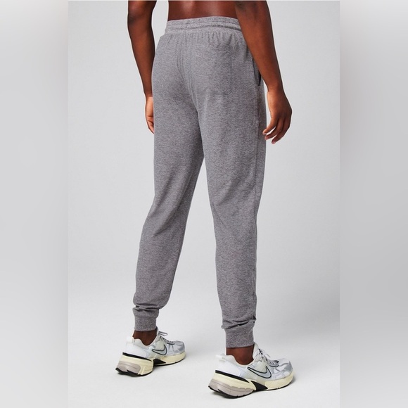 Fabletics The Cloud Jersey Jogger NWT LARGE - Picture 2 of 6